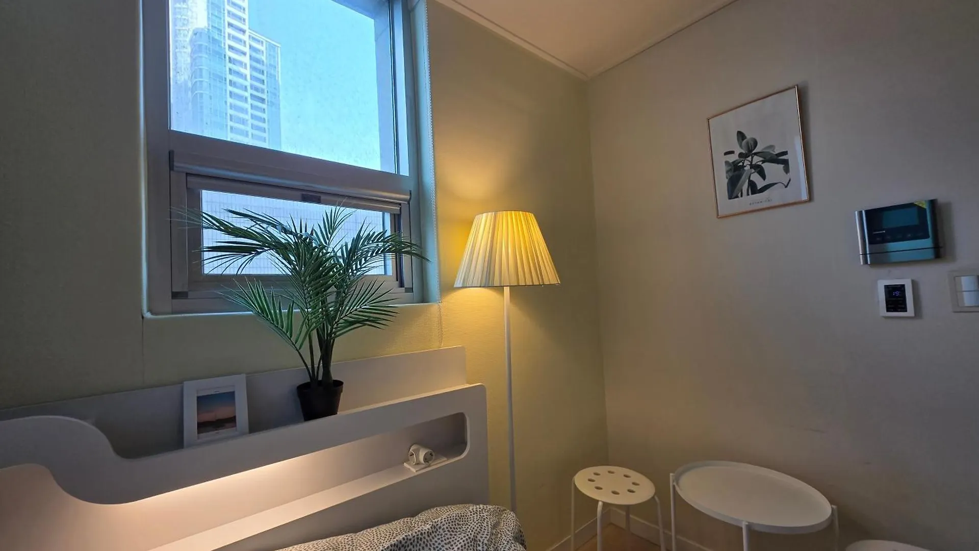 W House 506 Queen 1Bedroom Seoul Apartment