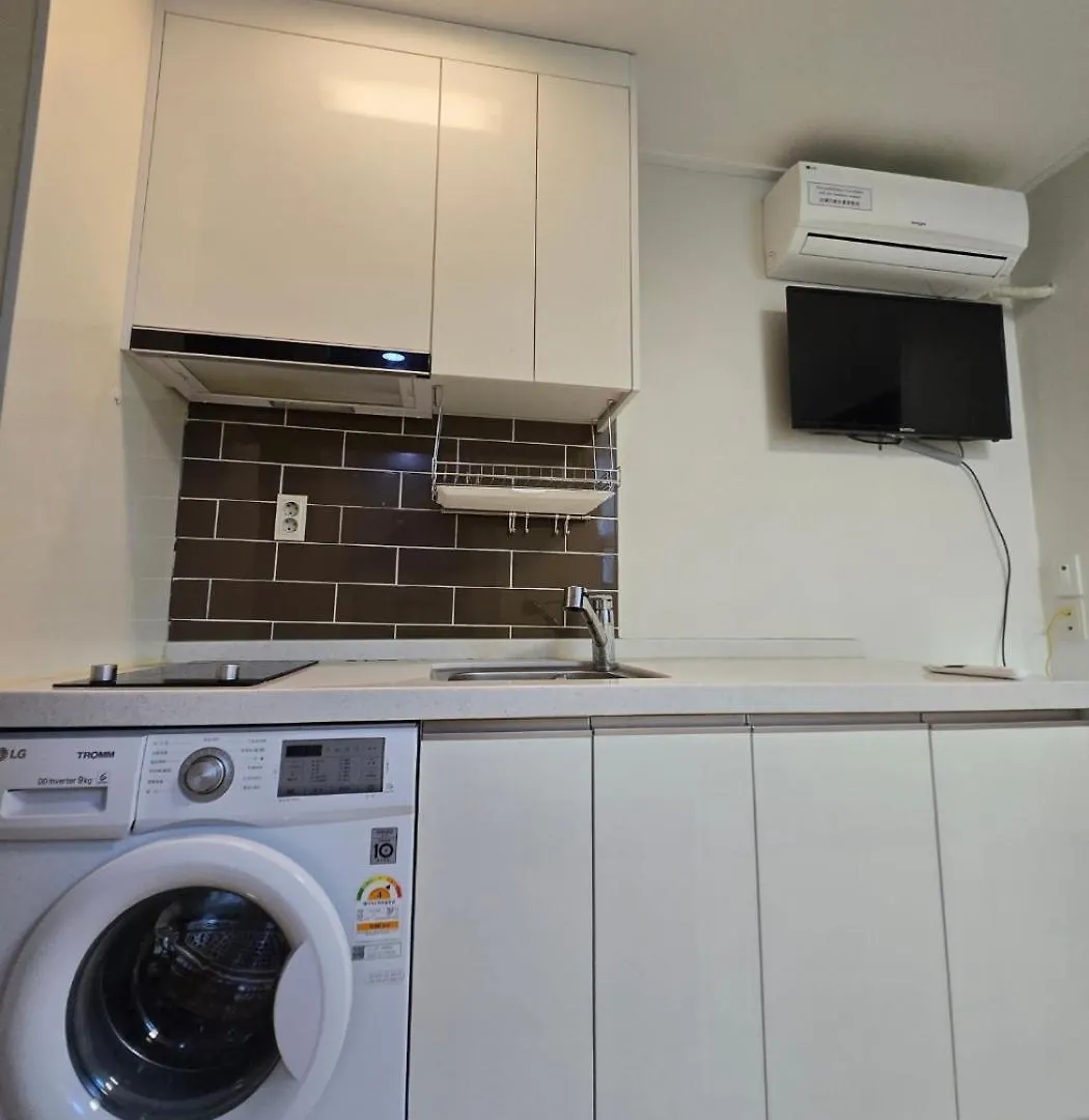 W House 506 Queen 1Bedroom Seoul Apartment